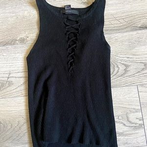 TEEN GIRL S BLACK SHIRT